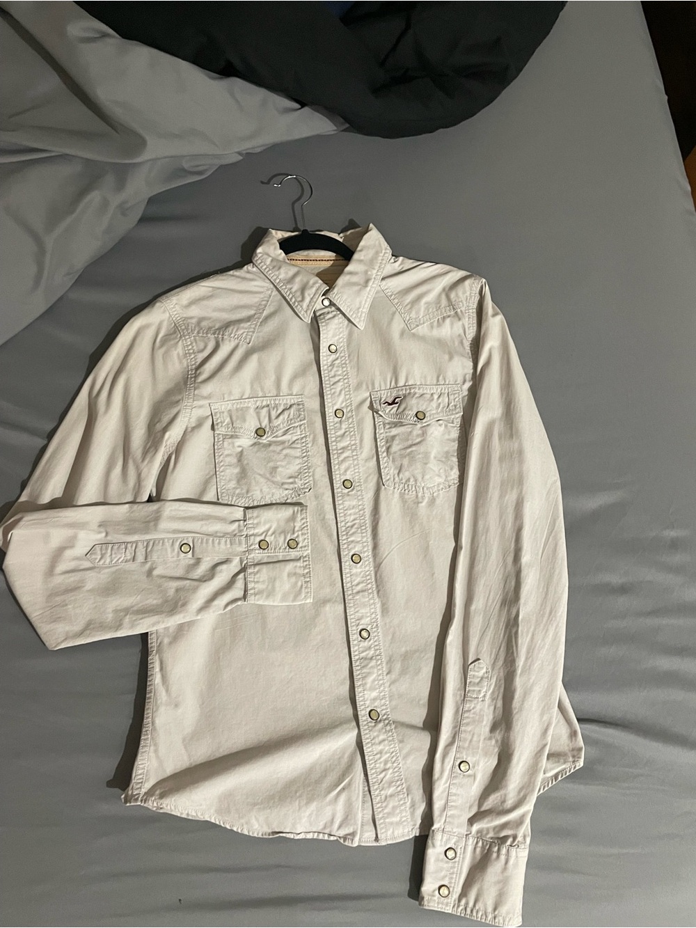 Hollister Men’s Size Large Off-White Cream Long Sleeve Western Snap Button Shirt